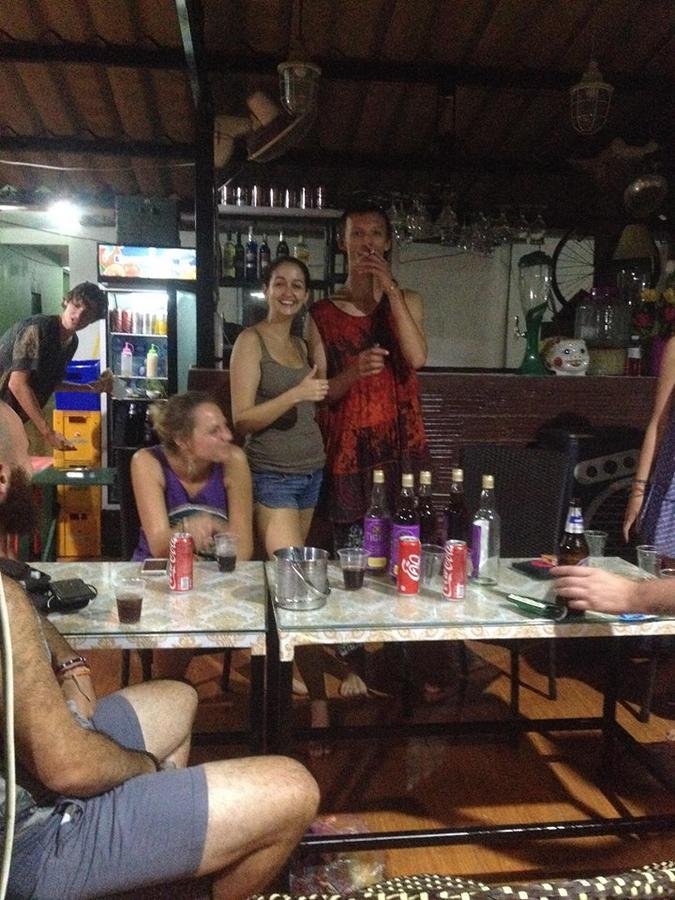 Army Barracks Guesthouse Vang Vieng Eksteriør bilde