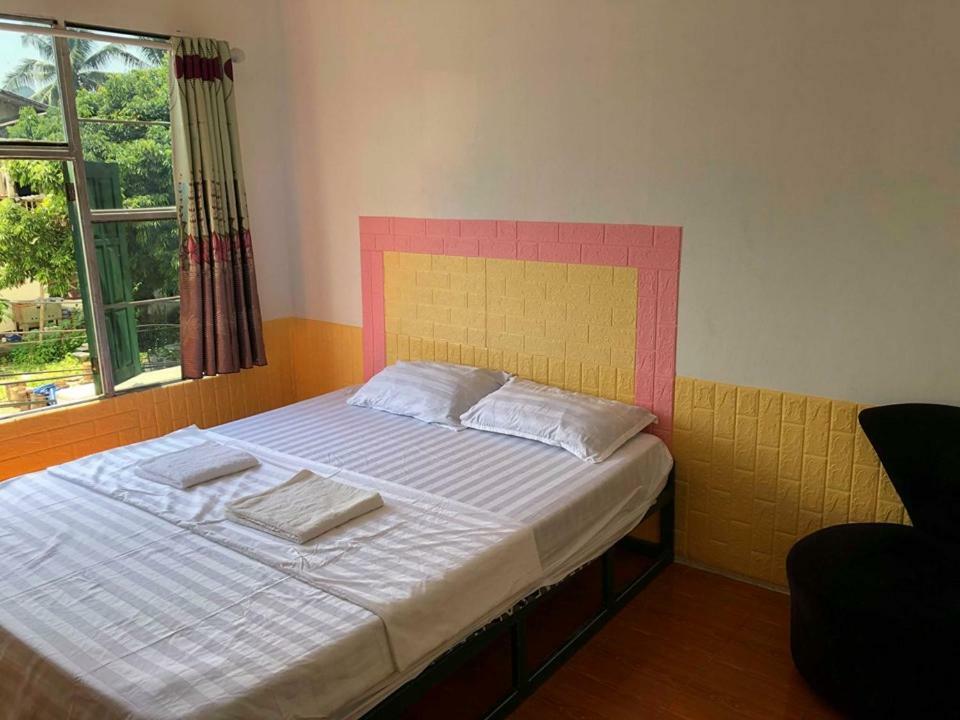 Army Barracks Guesthouse Vang Vieng Eksteriør bilde