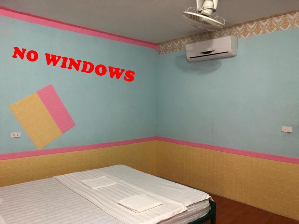 Army Barracks Guesthouse Vang Vieng Eksteriør bilde